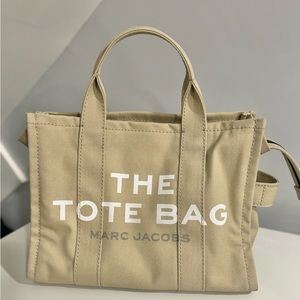 Marc Jacobs Canvas Medium Tote